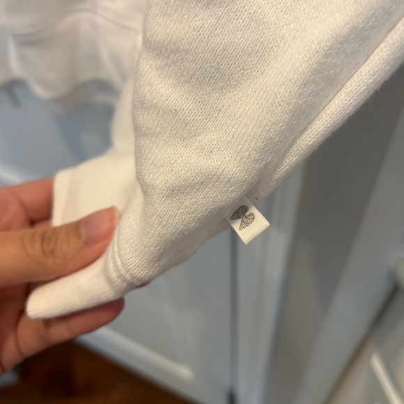 VS Long Sleeve Lace Heart Graphic Sweatshirt Medium - Picture 4 of 11